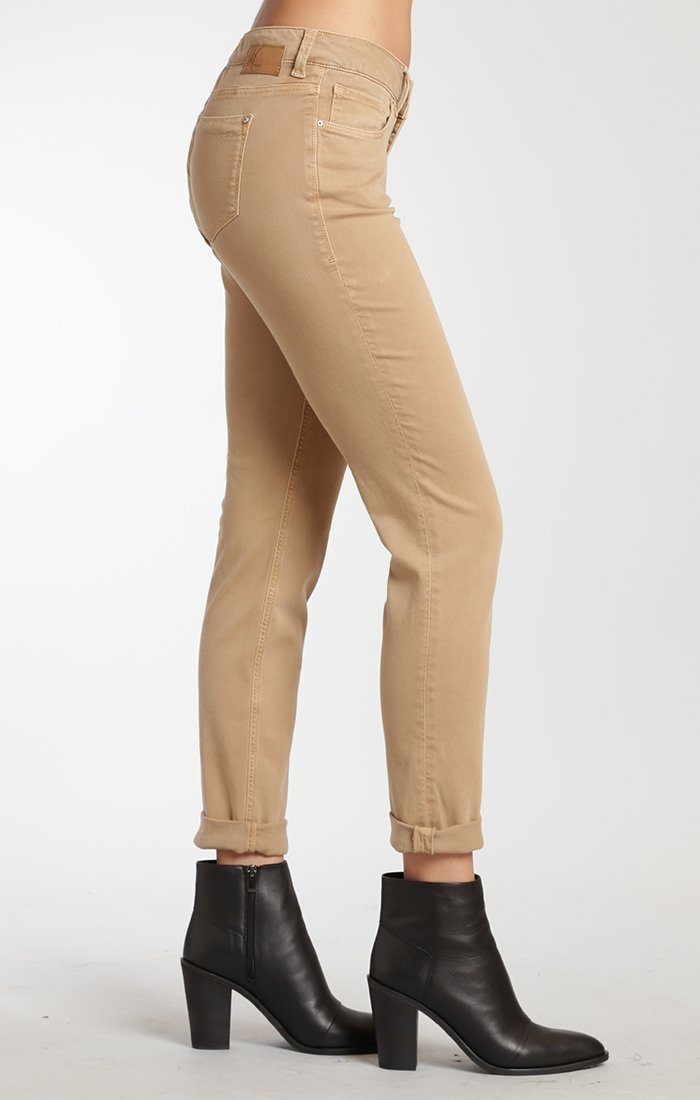 EMMA SLIM BOYFRIEND IN TANIN TWILL - Mavi Jeans