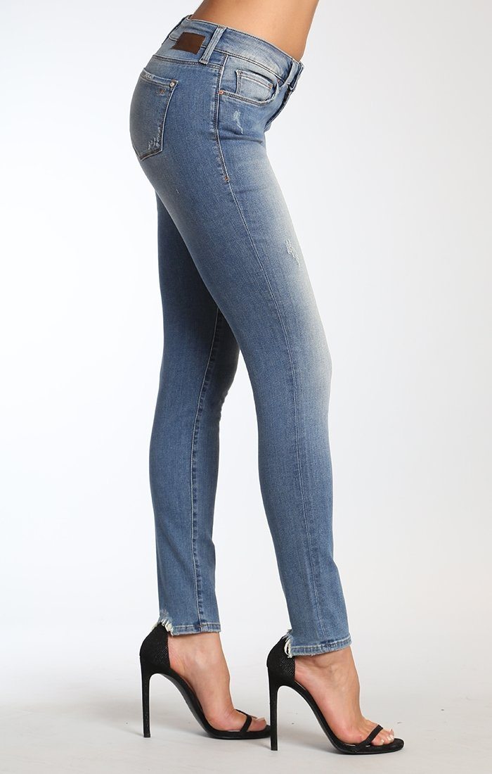 ADRIANA SUPER SKINNY IN MID DESTROYED TRIBECA - Mavi Jeans