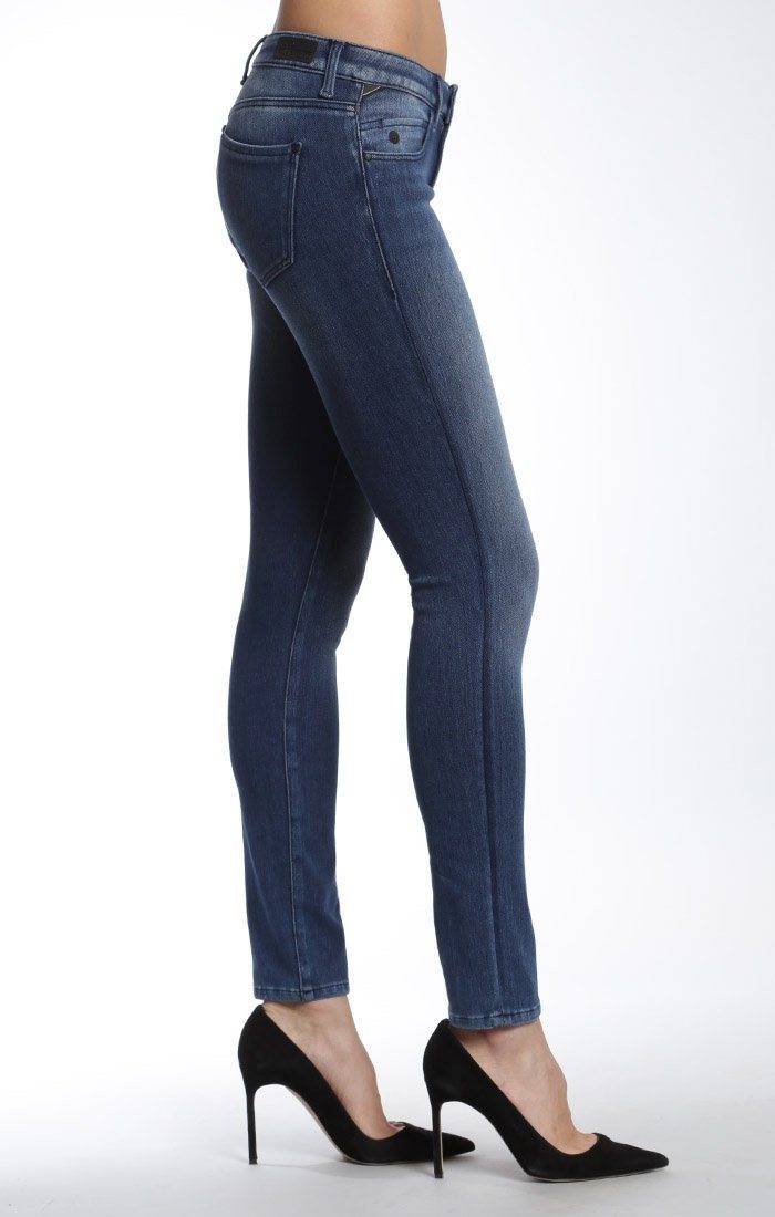 ADRIANA SUPER SKINNY IN MID BRUSHED MOVE - Mavi Jeans